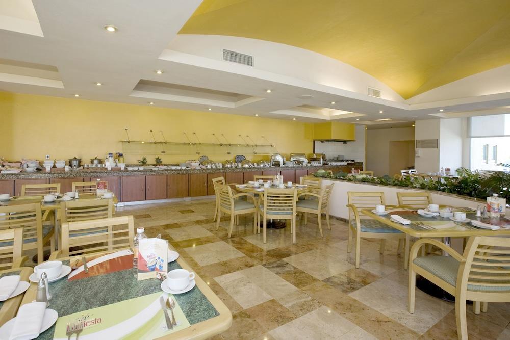 Fiesta Inn Express San Luis Potosi Oriente Exterior foto